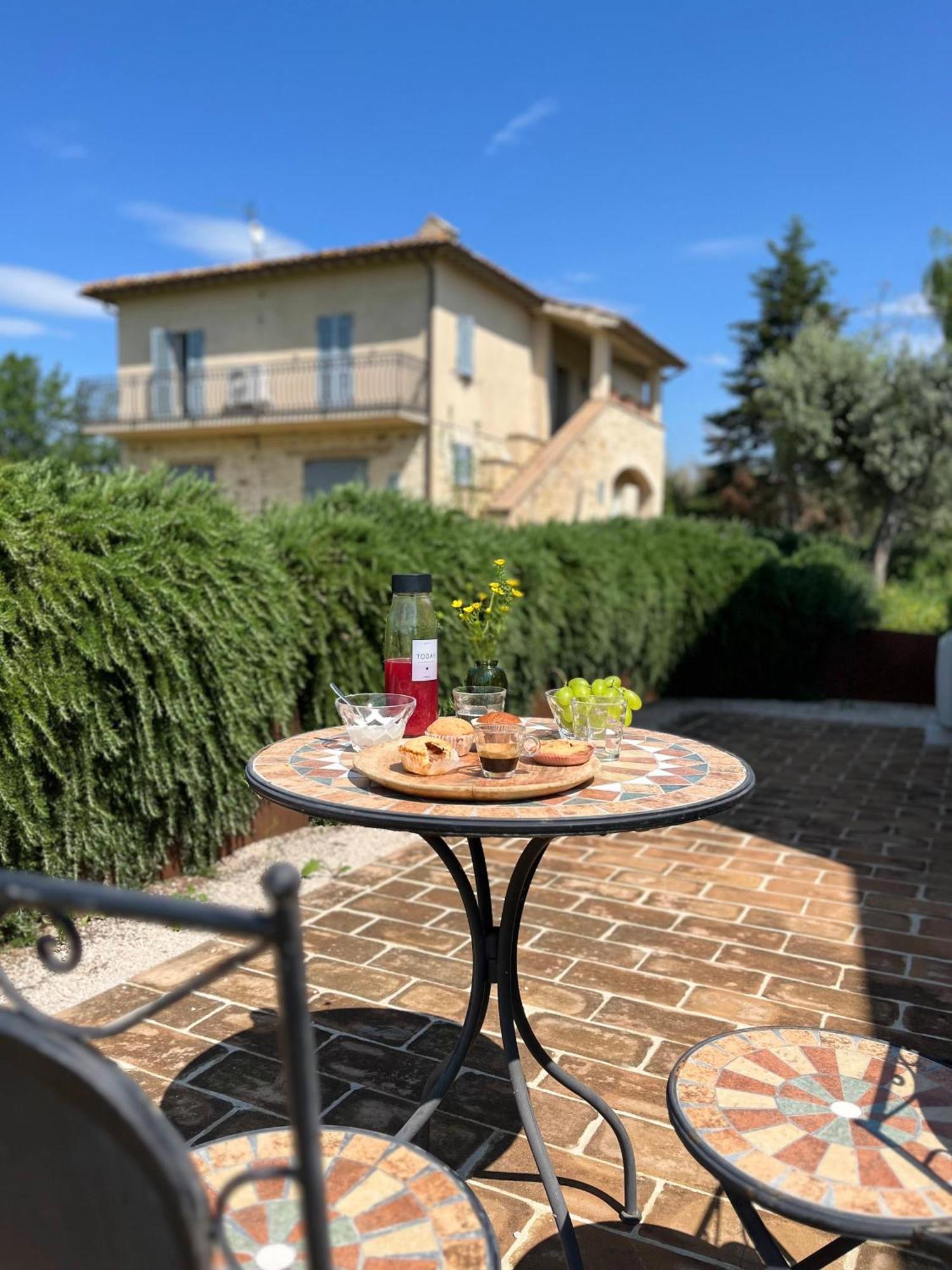 Agriturismo Qui E Ora Bevagna Zimmer foto